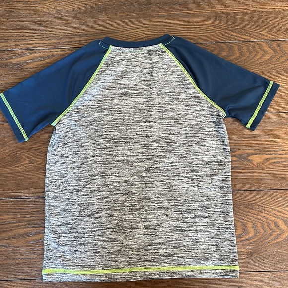 Size 8 marvel hulk active jumping beans - Picture 4 of 4